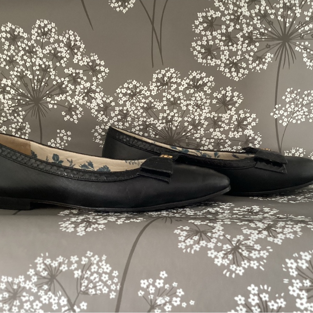 Rare Gucci Yva Black Leather and Snakeskin Flats, Size 36.5 - Picture 3 of 8
